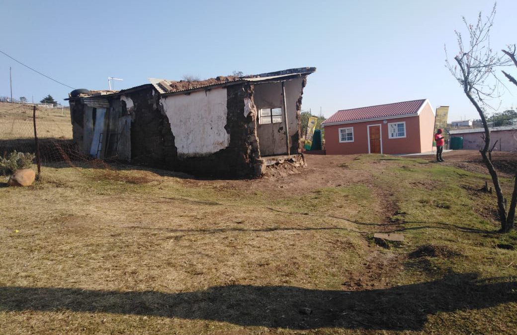 EASTERN CAPE HUMAN SETTLEMENTS MEC, NONCEBA KONTSIWE HANDS OVER A 15.8 MILLION RAND RURAL RDP HOUSING PROJECT